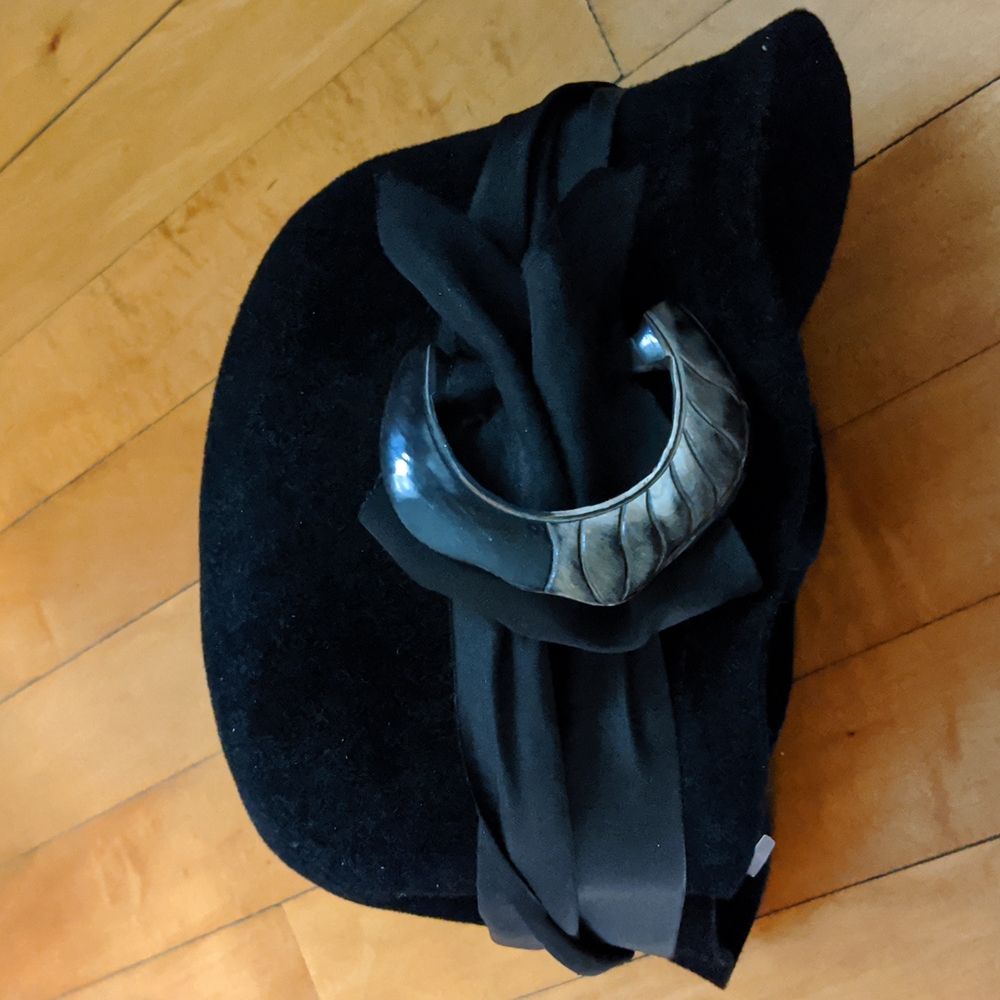 Bucket Hat, Artisan made Linda Campisano Never Worn - Picture 3 of 4
